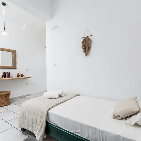 Lägenhet Vrettos Beachfront *