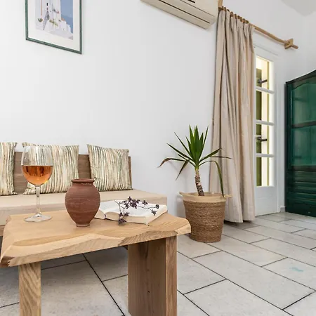 Studios Vrettos Beachfront Hotel * Plaka (Naxos)