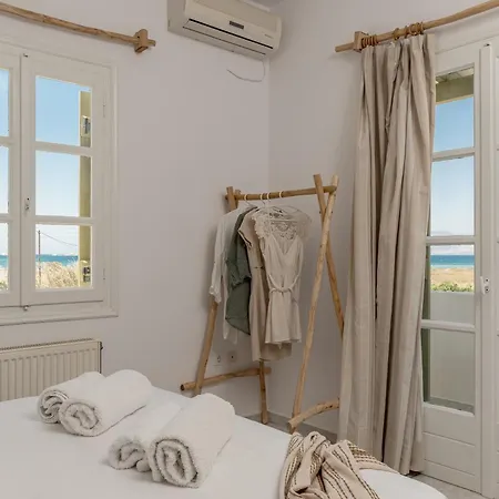 Vrettos Beachfront * Pláka