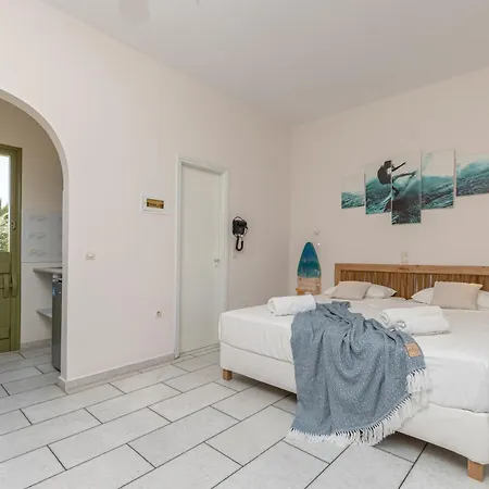 Studios Vrettos Beachfront Hotel * Plaka (Naxos)