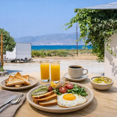 Vrettos Beachfront アパート *