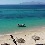 Vrettos Beachside Retreat Apartamento *