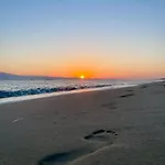 Vrettos Beachside Retreat *