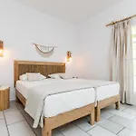 Vrettos Beachside Retreat