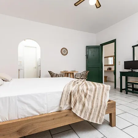 Vrettos Beachfront Pláka