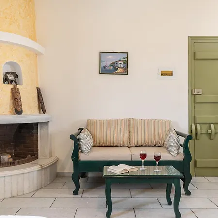 Vrettos Beachfront *