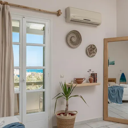 Vrettos Beachfront *